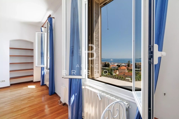 Appartement de luxe à vendre à Beaulieu-sur-Mer, 875 000 €, Photo 1