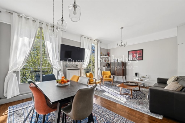 Luxury Apartment for sale in Paris 16ème, 845 000 €, Photo 2