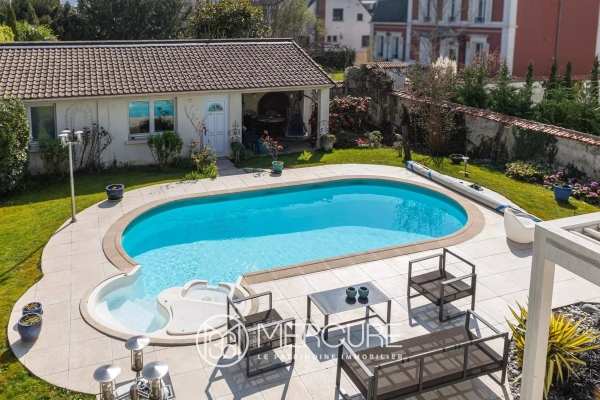 Maison de luxe à vendre à Saint Maur des Fosses, 1 632 000 €, Photo 1