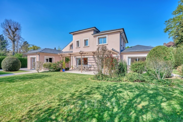 Maison de luxe à vendre à Vaucresson, 2 490 000 €, Photo 1