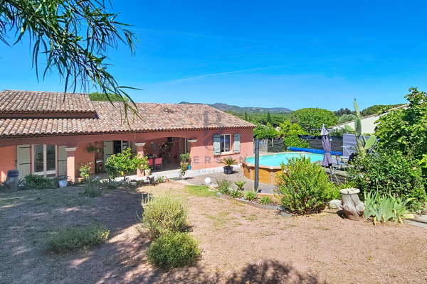 Maison de luxe à vendre à Fréjus, 699 000 €, Photo 2
