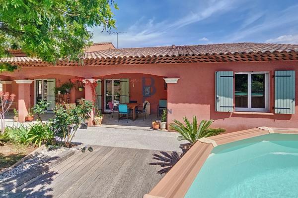 Maison de luxe à vendre à Fréjus, 699 000 €, Photo 3