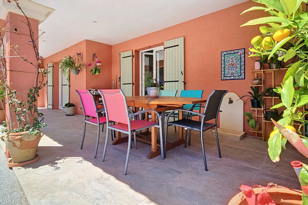 Maison de luxe à vendre à Fréjus, 699 000 €, Photo 4