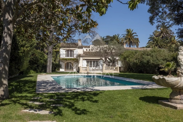 Luxury House for sale in Cap d'Antibes, 2 950 000 €, Photo 3