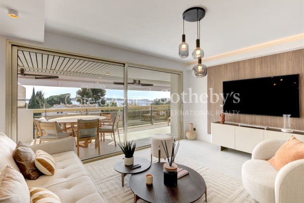 Appartement de luxe à vendre à Cannes, 1 980 000 €, Photo 1