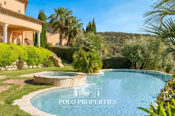 Maison de luxe à vendre à Grimaud, 4 200 000 €, Photo 1