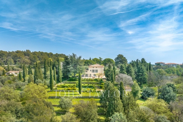 Maison de luxe à vendre à Grasse, 3 950 000 €, Photo 1