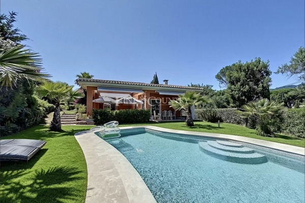 Luxury House for sale in Mandelieu-la-Napoule, 1 390 000 €, Photo 1