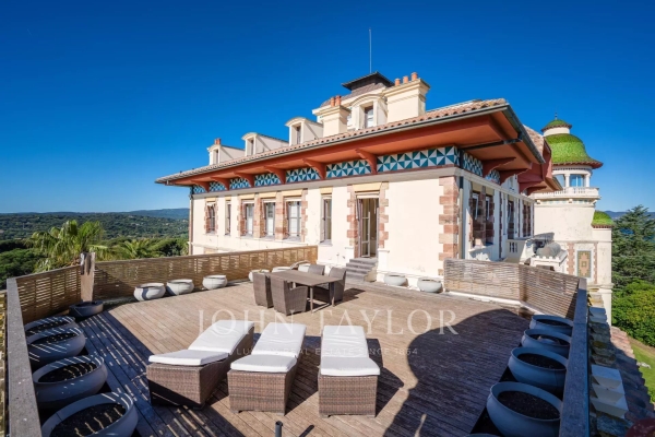 Luxury Apartment for sale in Saint-Tropez, 12 600 000 €, Photo 2