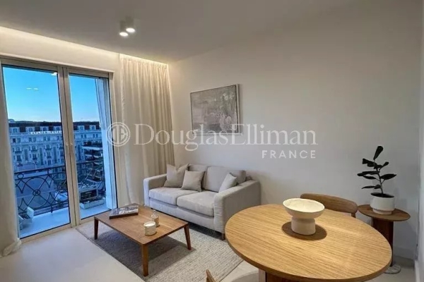 Appartement de luxe à vendre à Cannes, 890 000 €, Photo 2