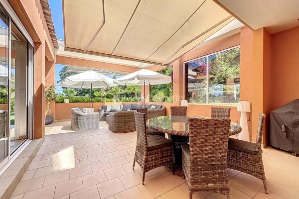 Maison de luxe à vendre à Mandelieu-la-Napoule, 1 390 000 €, Photo 5