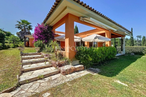 Maison de luxe à vendre à Mandelieu-la-Napoule, 1 390 000 €, Photo 7