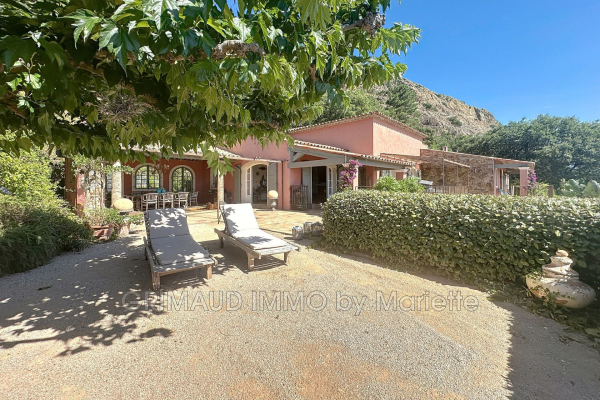 Maison de luxe à vendre à La Garde-Freinet, 2 350 000 €, Photo 1