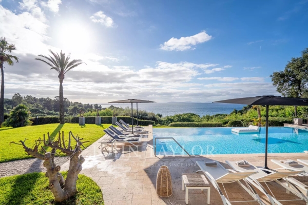 Maison de luxe à louer à La Croix-Valmer, 25 000 €, Photo 1