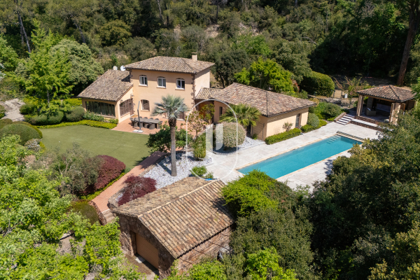 Maison de luxe à vendre à Le Muy, 1 195 000 €, Photo 1