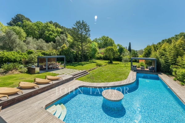 Maison de luxe à vendre à Valbonne, 1 980 000 €, Photo 1