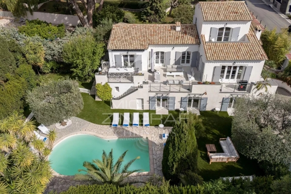 Maison de luxe à louer à Cannes, 16 600 €, Photo 1