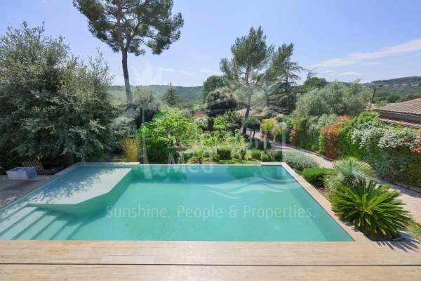 Maison de luxe à vendre à Biot, 1 099 000 €, Photo 1