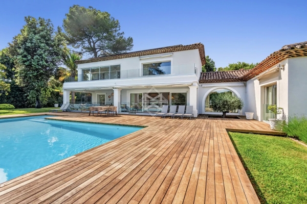 Maison de luxe à vendre à Valbonne, 2 990 000 €, Photo 1