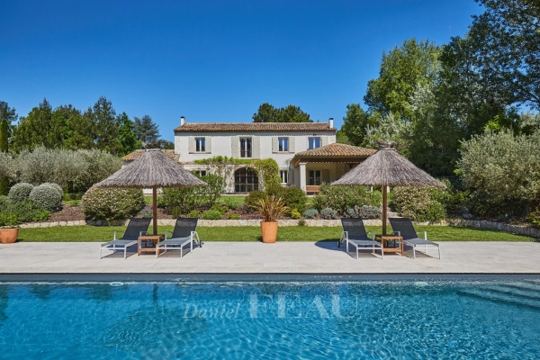 Maison de luxe à vendre à Saint-Rémy-de-Provence, 2 450 000 €, Photo 1