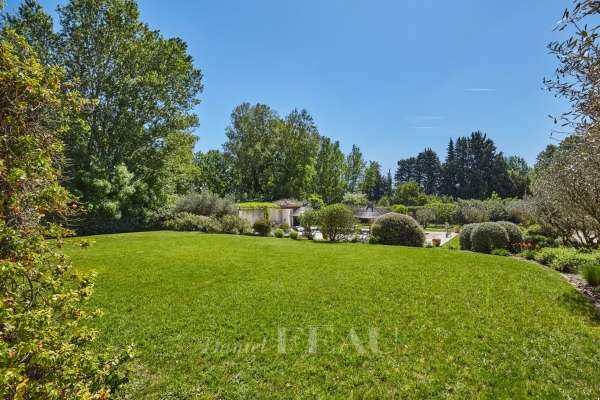 Maison de luxe à vendre à Saint-Rémy-de-Provence, 2 195 000 €, Photo 3