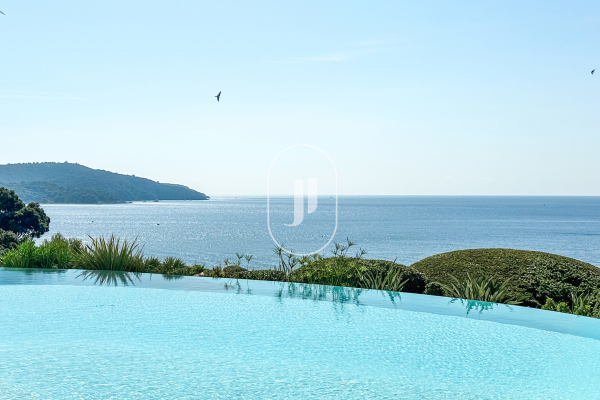 Luxury House for sale in La Croix-Valmer, 17 000 000 €, Photo 1