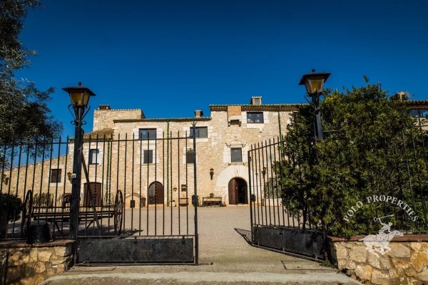 Maison de luxe à vendre à Figueres, 2 500 000 €, Photo 1