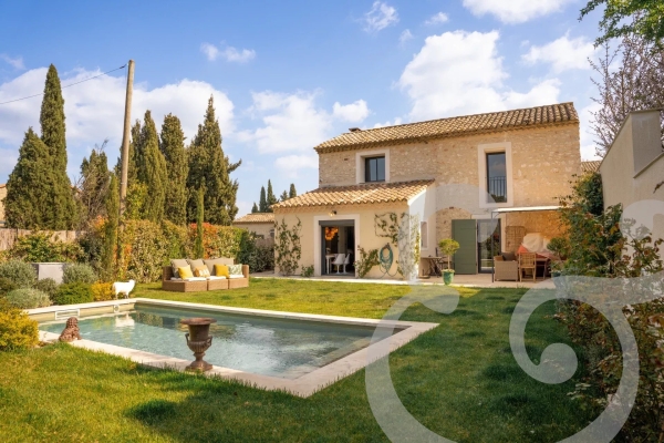 Luxury House for sale in Eygalières, 1 080 000 €, Photo 1