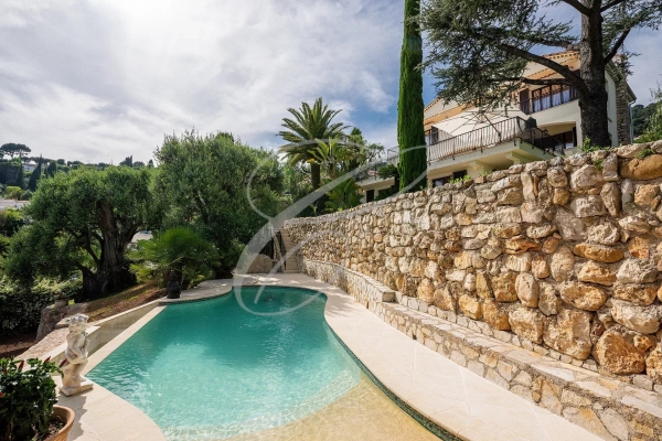 Luxury House for sale in Roquebrune-Cap-Martin, 4 600 000 €, Photo 1