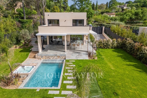 Maison de luxe à vendre à Valbonne, 2 100 000 €, Photo 1