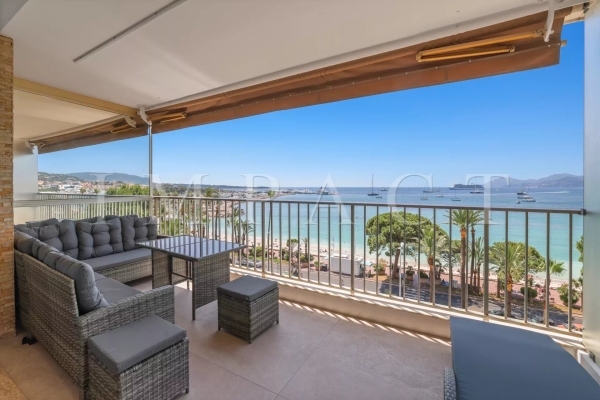 Appartement de luxe à louer à Cannes, 1 950 €, Photo 1