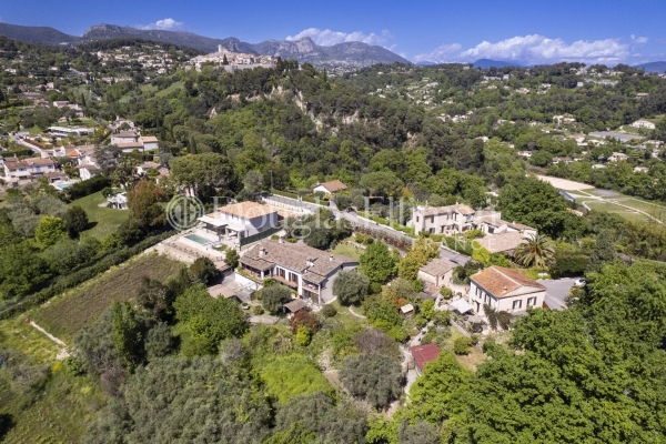 Maison de luxe à vendre à Saint-Paul-de-Vence, 3 990 000 €, Photo 2