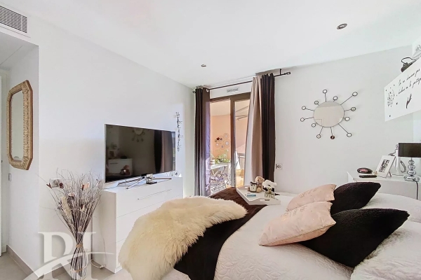 Luxury Apartment for sale in Cannes, 424 000 €, Photo 5