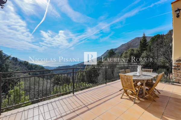 Maison de luxe à vendre à Menton, 850 000 €, Photo 1