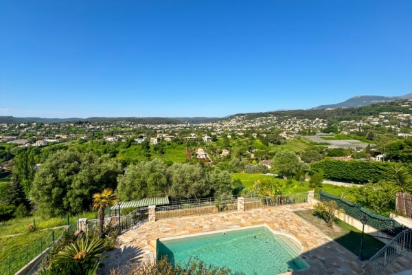 Maison de luxe à vendre à Saint-Paul-de-Vence, 1 190 000 €