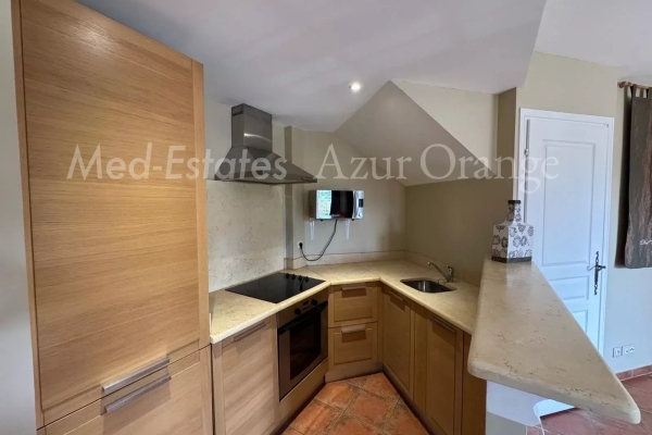 Luxury Apartment for sale in Sainte-Maxime, 169 900 €, Photo 6