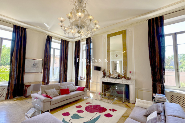 Maison de luxe à vendre à Marseille 12Ème, 2 970 000 €, Photo 2