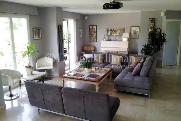Maison de luxe à vendre à Vence, 1 250 000 €, Photo 4