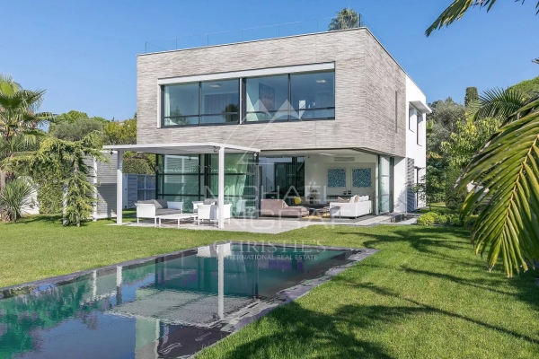 Maison de luxe à louer à Cap d'Antibes, 10 000 €, Photo 1