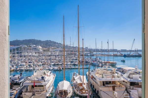 Appartement de luxe à louer à Cannes, 2 000 €, Photo 1