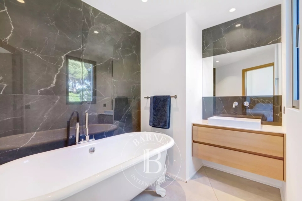 Luxury House for sale in Grimaud, 4 200 000 €, Photo 5