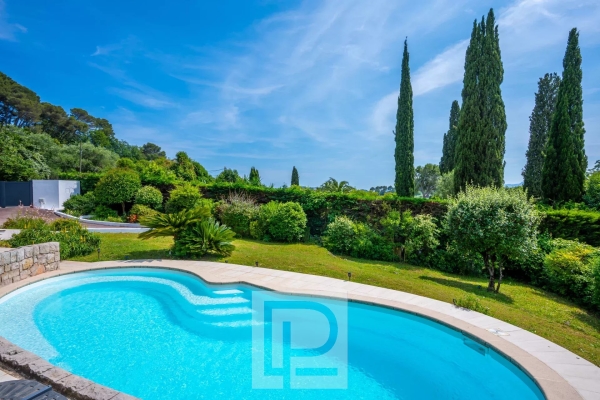 Maison de luxe à vendre à Mougins, 1 670 000 €, Photo 1