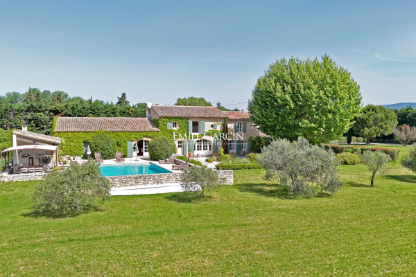 Maison de luxe à vendre à Robion, 2 100 000 €, Photo 1