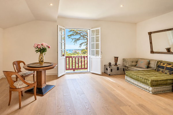 Luxury Apartment for sale in Ciboure, 890 000 €, Photo 1