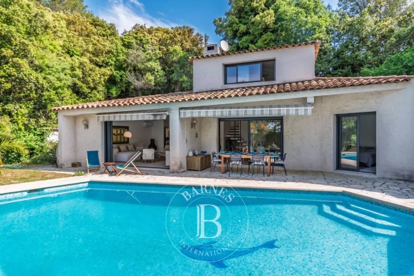 Luxury House for sale in Roquefort-les-Pins, 895 000 €, Photo 1