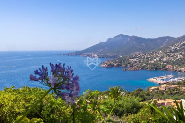 Luxury House for sale in Théoule-sur-Mer, 2 990 000 €, Photo 1