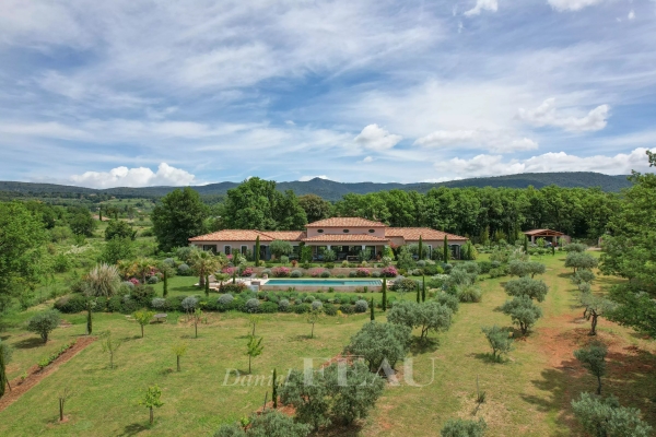 Luxury House for sale in Aups, 1 640 000 €, Photo 6
