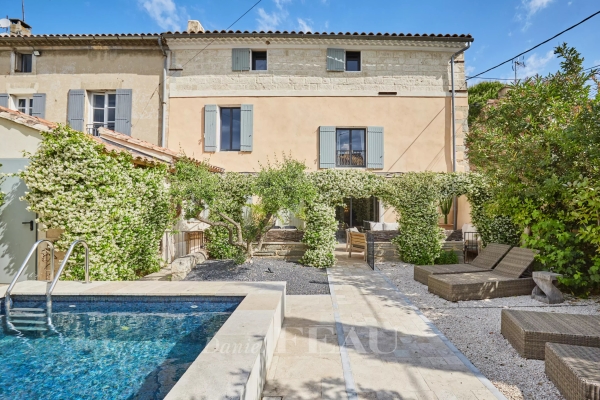 Maison de luxe à vendre à Saint-Rémy-de-Provence, 1 150 000 €, Photo 1