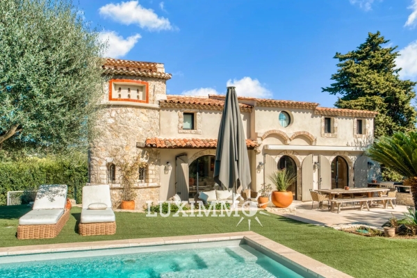 Maison de luxe à vendre à Mougins, 2 150 000 €