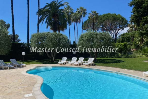 Luxury Apartment for sale in Cannes, 895 000 €, Photo 3